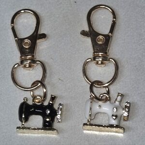 Enamel Metal Novelty Sewing Machine Keychain W Lobster Claw Clasp Rhinestones